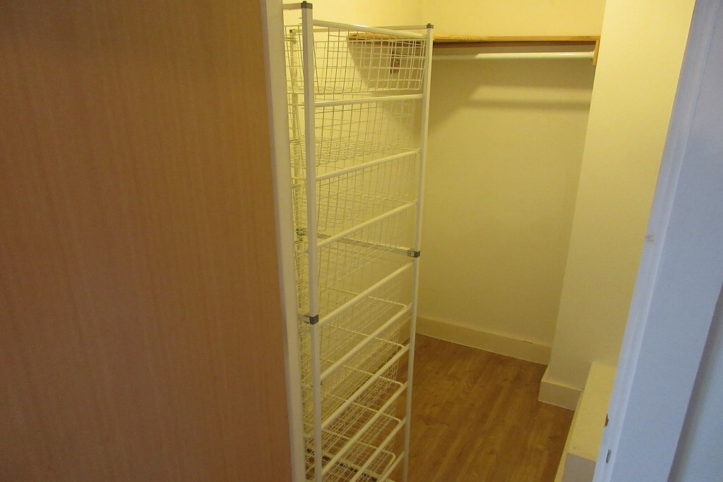 walk in wardrobe Birmingham Estate Agents & Letting Agents York Laurent